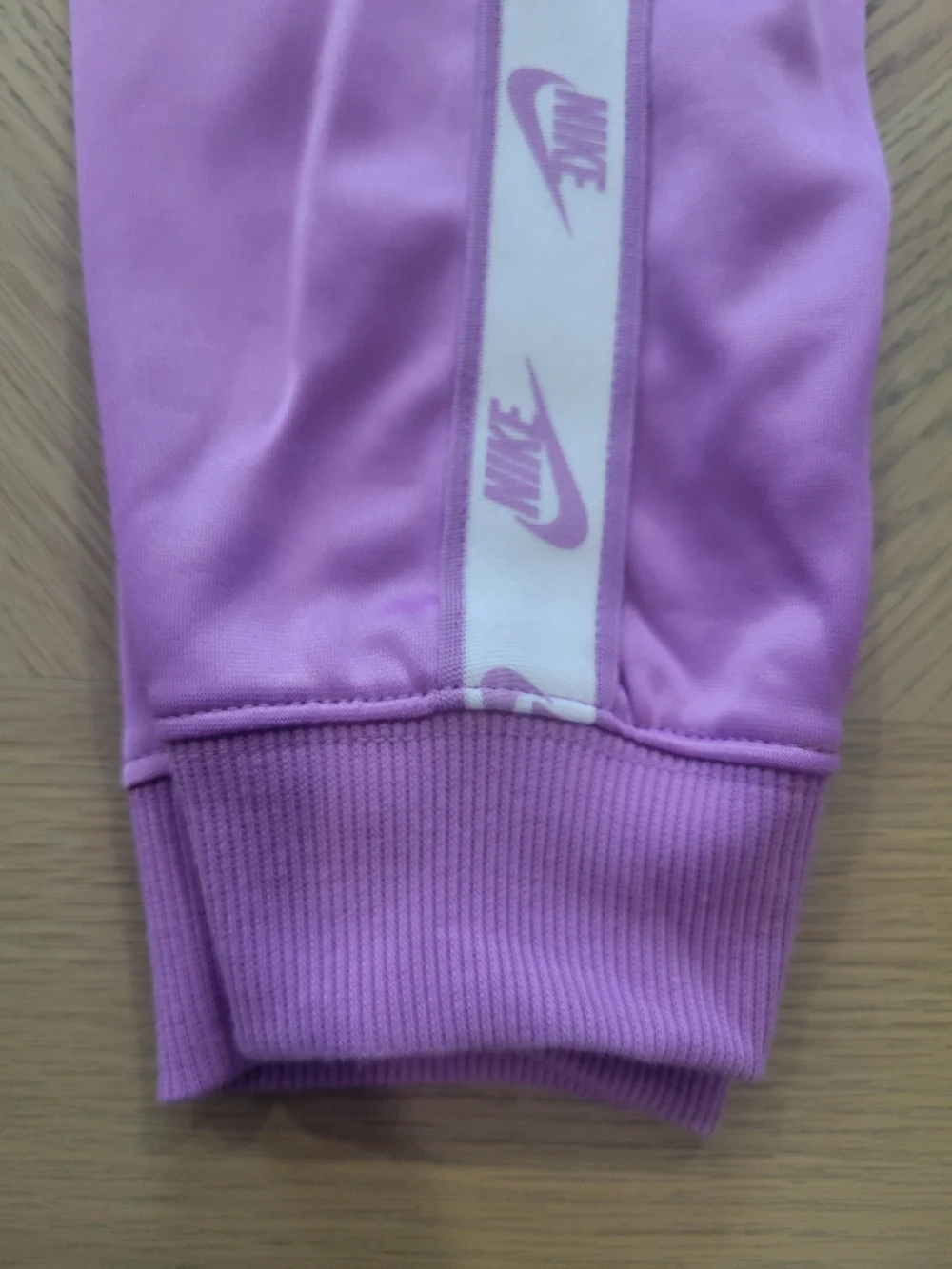 Nike Logo Taping Girls Track Suit. Purple. Size 6. Joggers And Zip Up Jacket - Picture 6 of 8